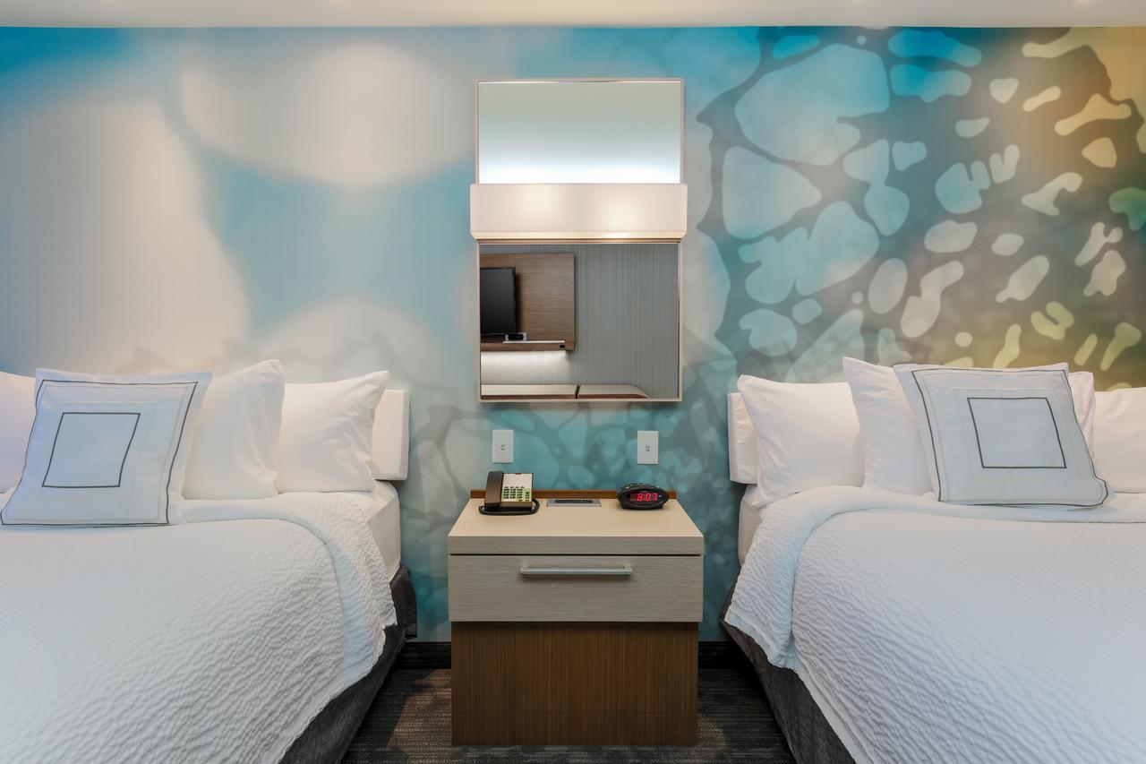 Courtyard By Marriott Dallas Midlothian At Midlothian Conference Center Eksteriør billede