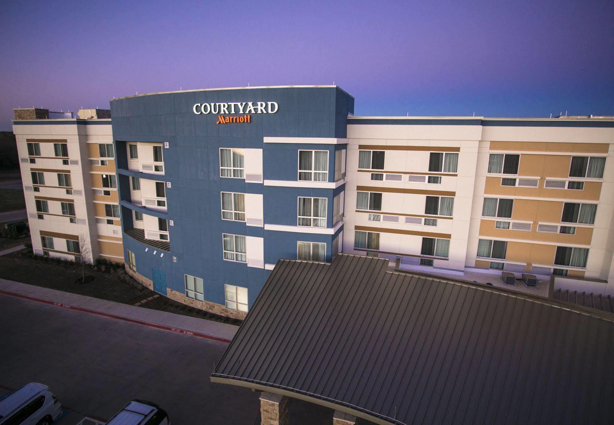 Courtyard By Marriott Dallas Midlothian At Midlothian Conference Center Eksteriør billede