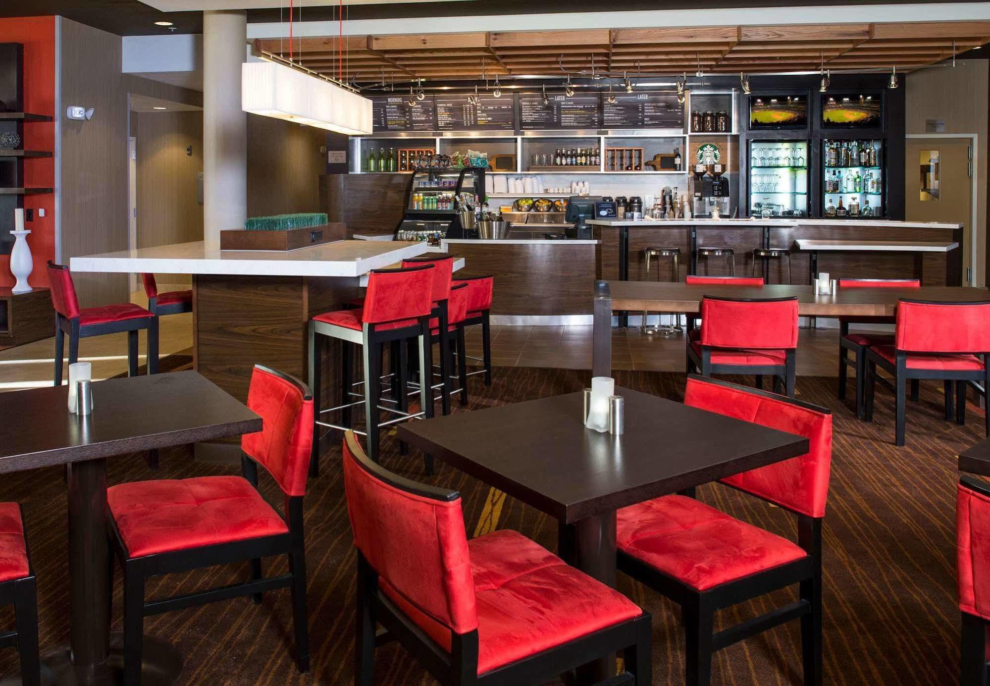 Courtyard By Marriott Dallas Midlothian At Midlothian Conference Center Eksteriør billede