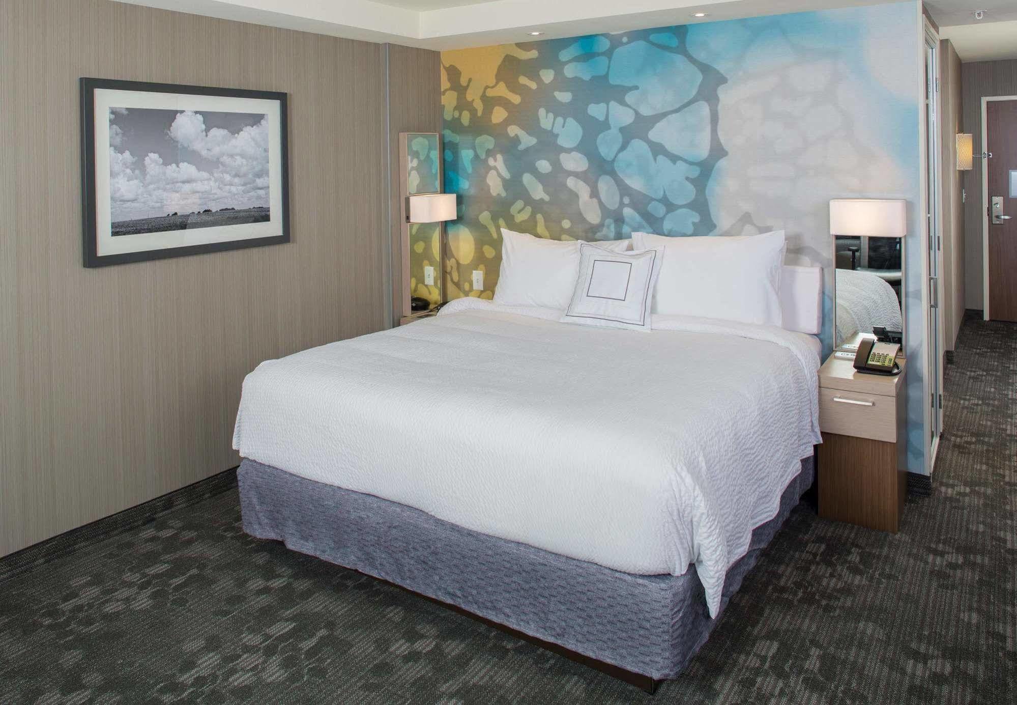 Courtyard By Marriott Dallas Midlothian At Midlothian Conference Center Eksteriør billede