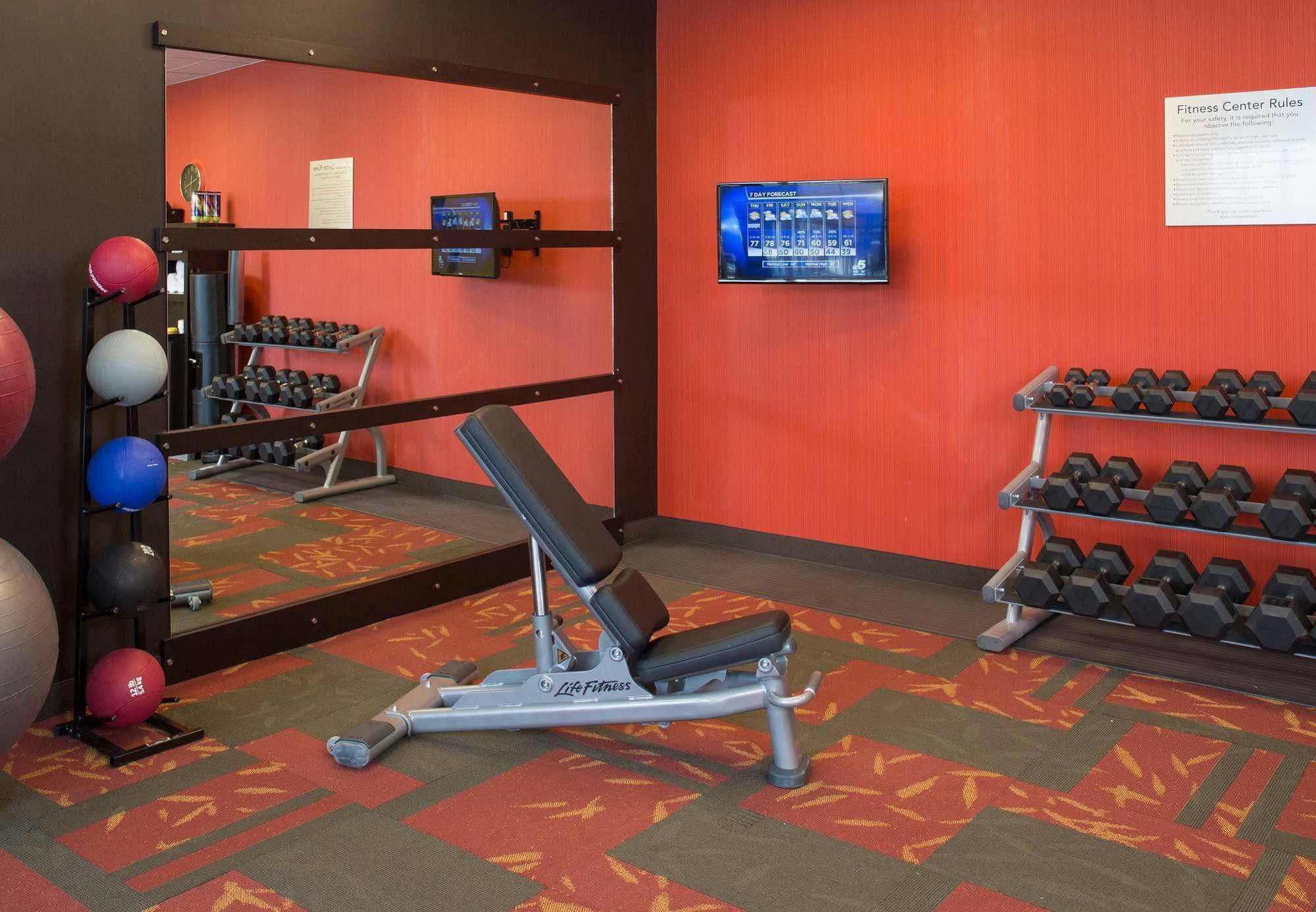 Courtyard By Marriott Dallas Midlothian At Midlothian Conference Center Eksteriør billede